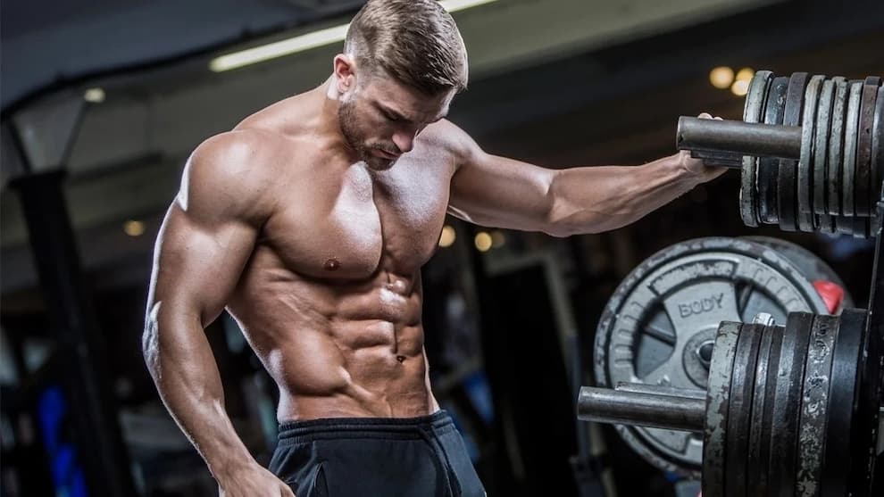 چطور بدون مکمل عضله بسازیم؟