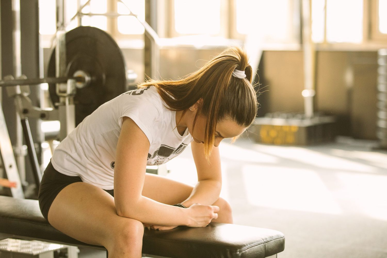 نقش کورتیزول در ورزش و بدنسازی: تأثیرات، مزایا و چالشها