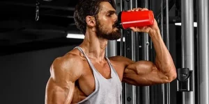 آشنایی با انواع مکمل‌های بدنسازی و کاربرد آن‌ها